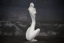 Load image into Gallery viewer, Decorative Abstract Woman Statue