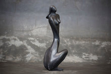 Load image into Gallery viewer, Decorative Abstract Woman Statue