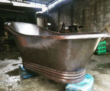 Load image into Gallery viewer, Handcrafted Copper Freestanding Bathtub - Spa Quality